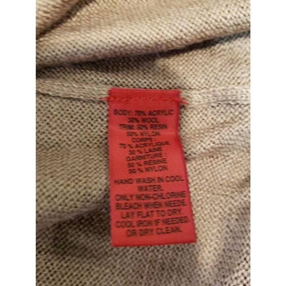 5/48 Sweater - Picture 6 of 6